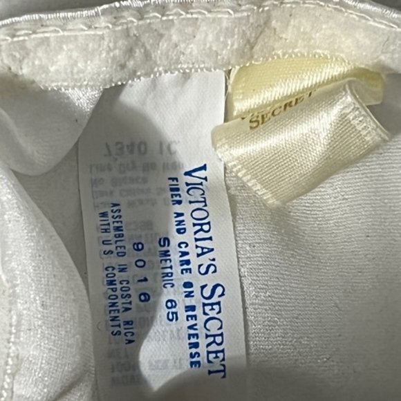 Vintage VICTORIA'S SECRET White Lace And Satin Bridal Lingerie Set. NWOT - Picture 15 of 15